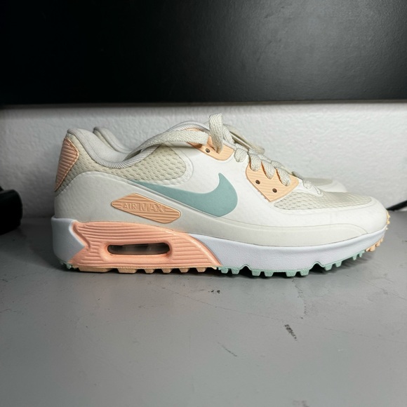 Nike - Picture 1 of 6